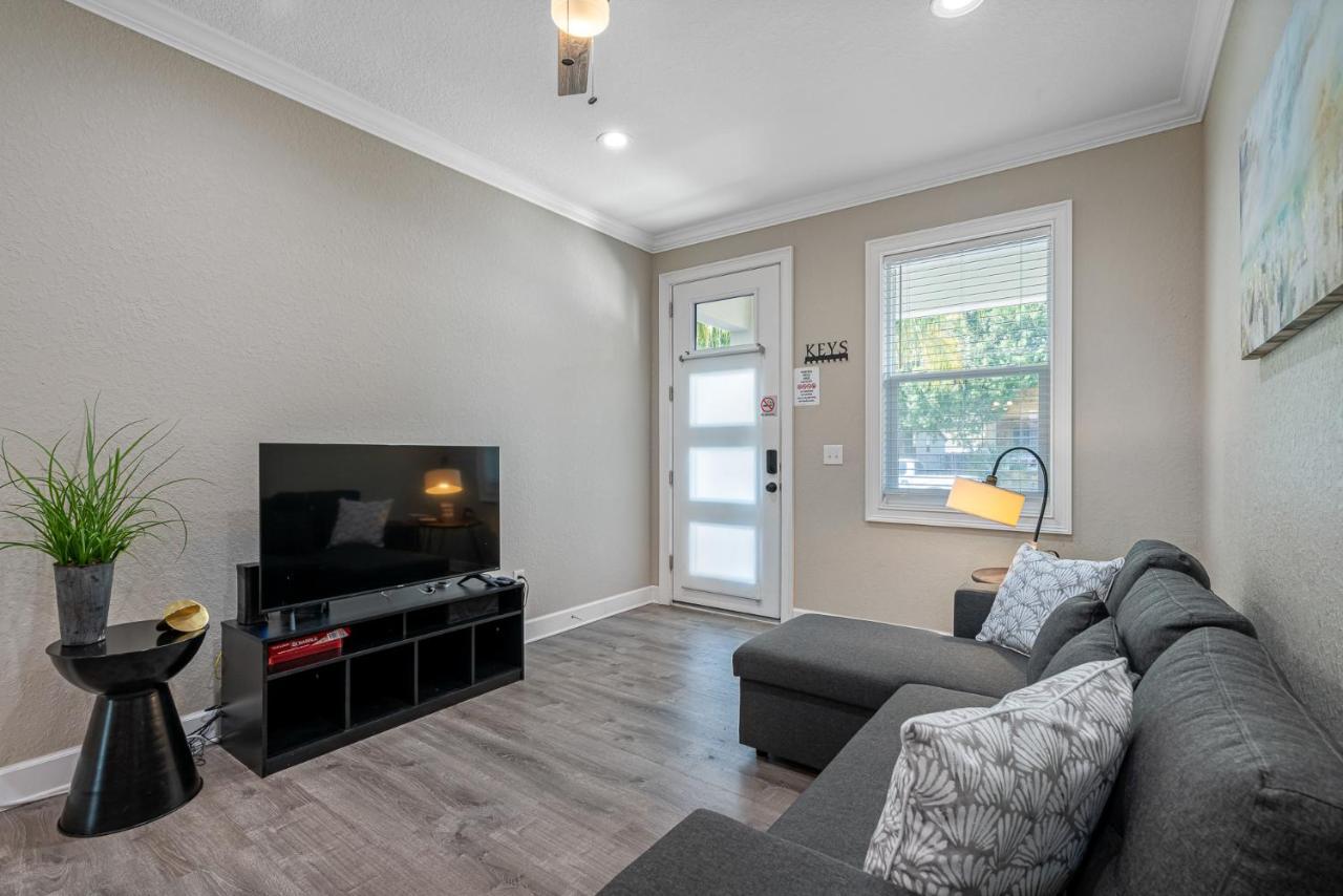 Cozy And Spacious 4Br House With Pool In Tampa Ngoại thất bức ảnh